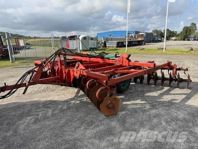 Kverneland 5 M ディスクハロー