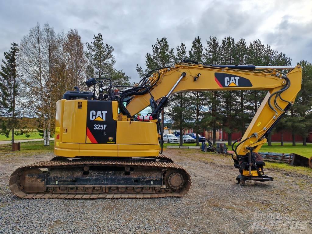 CAT 325 F L 大型油圧ショベル12t以上（パワーショベル・ユンボ）