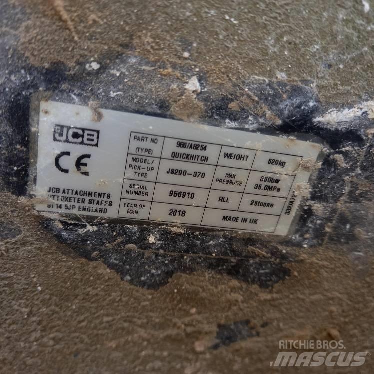JCB JS 300 LC 大型油圧ショベル12t以上（パワーショベル・ユンボ）