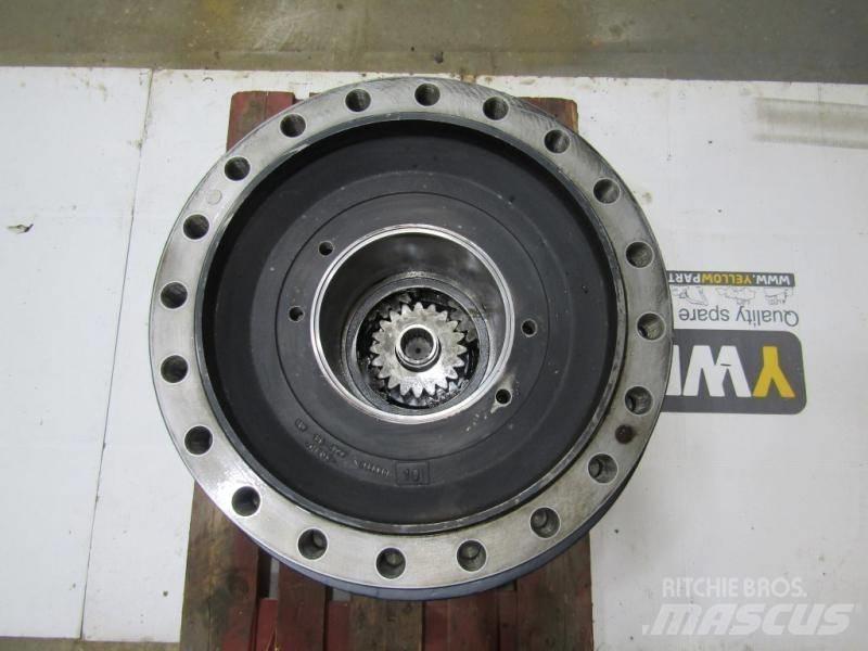 CAT 374D Final drive トランスミッション