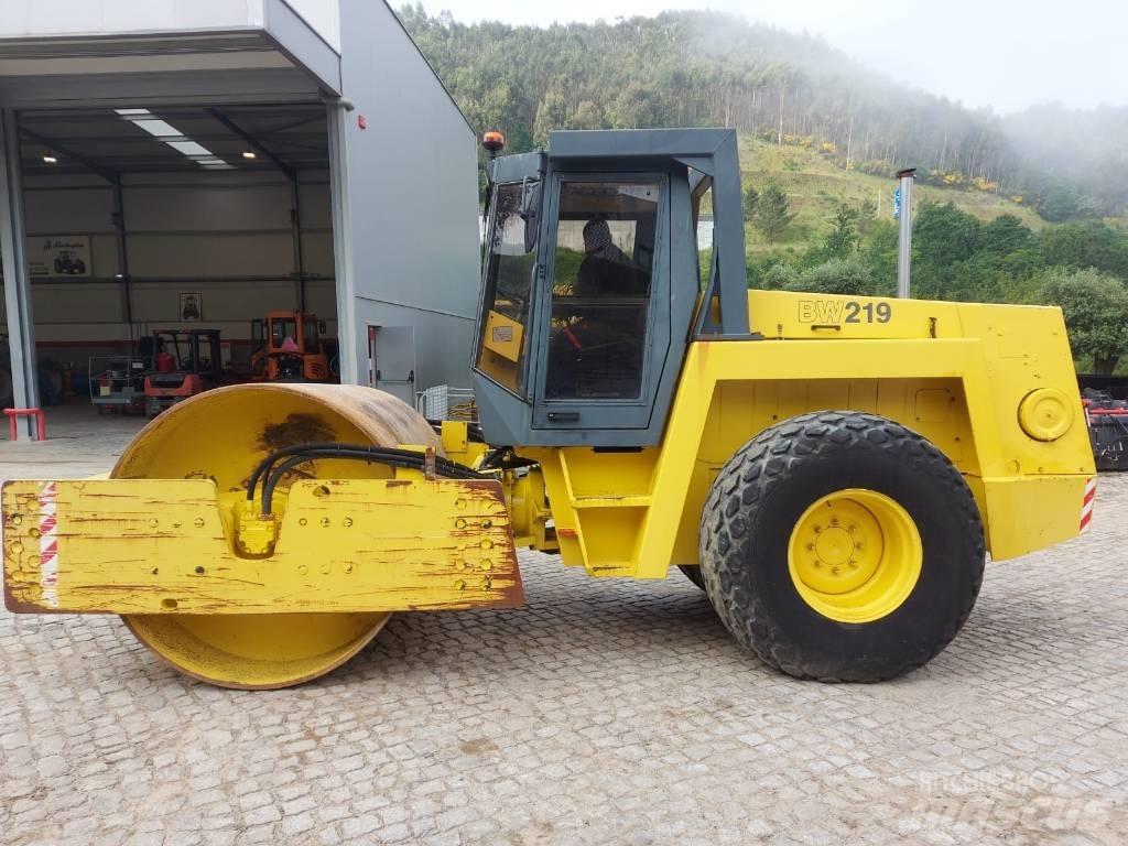 Bomag BW 219 D-2 振動ローラ