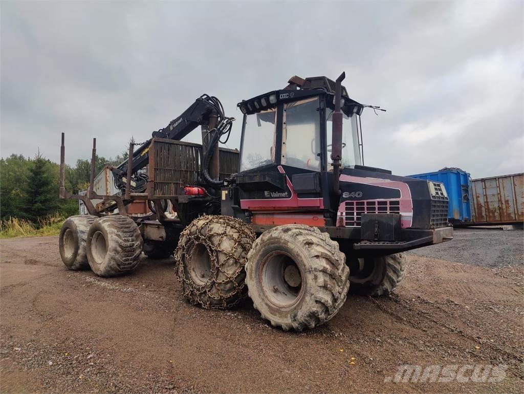 Valmet 840 フォワーダー
