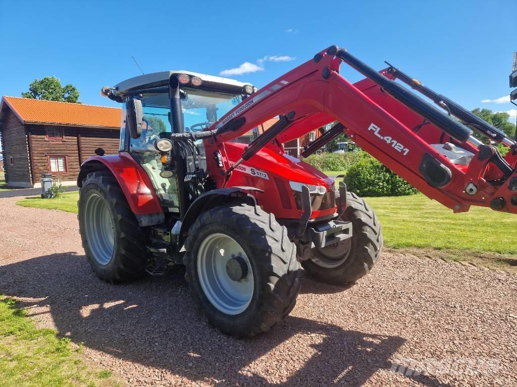 Massey Ferguson 5713 トラクター