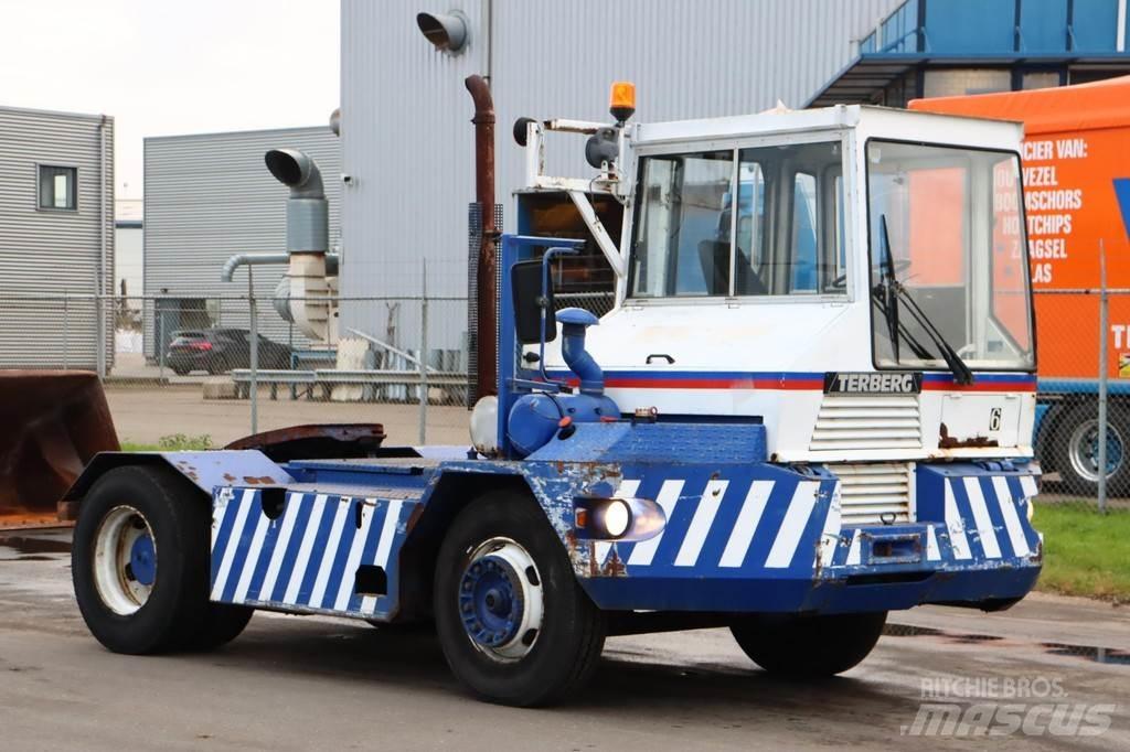 Terberg TRT89 ターミナルトラクター