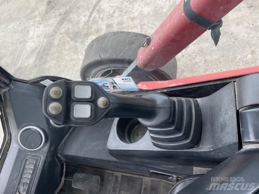 JCB R260 スキッダー