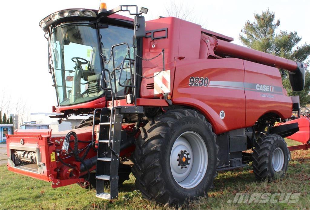 Case IH AF 9230 コンバイン