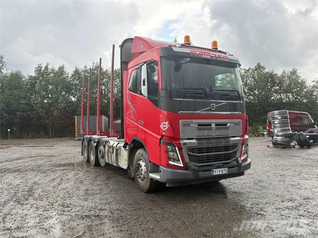 Volvo FH16 木材トラック