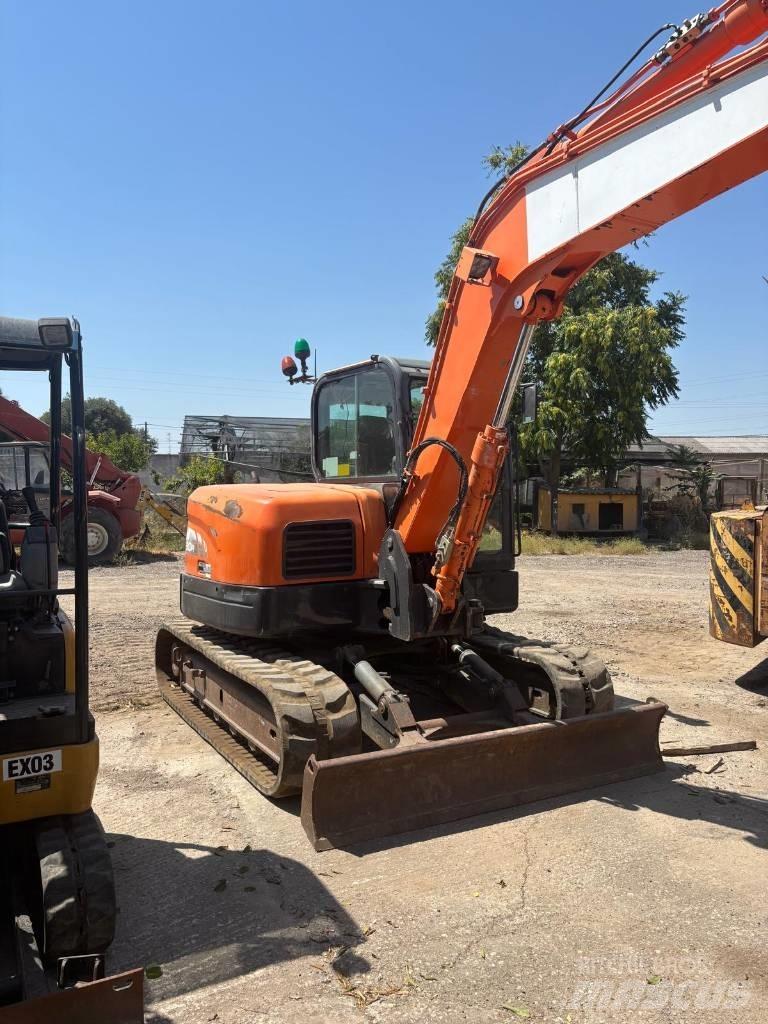 Doosan DX 80 R 中型油圧ショベル 7ｔ-12ｔ（ユンボ・パワーショベル・バックホー）