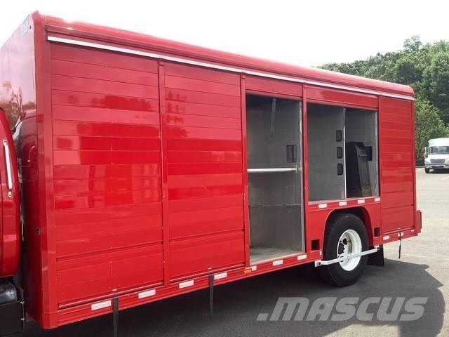 Ford F650 飲料運送車両