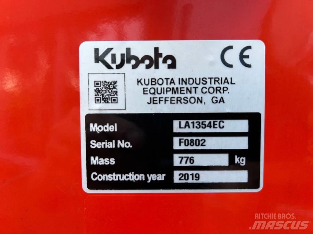 Kubota M 8540 トラクター