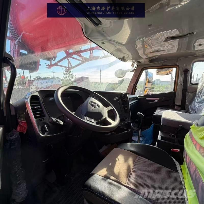 Sany SCT1000C オールテレーンクレーン