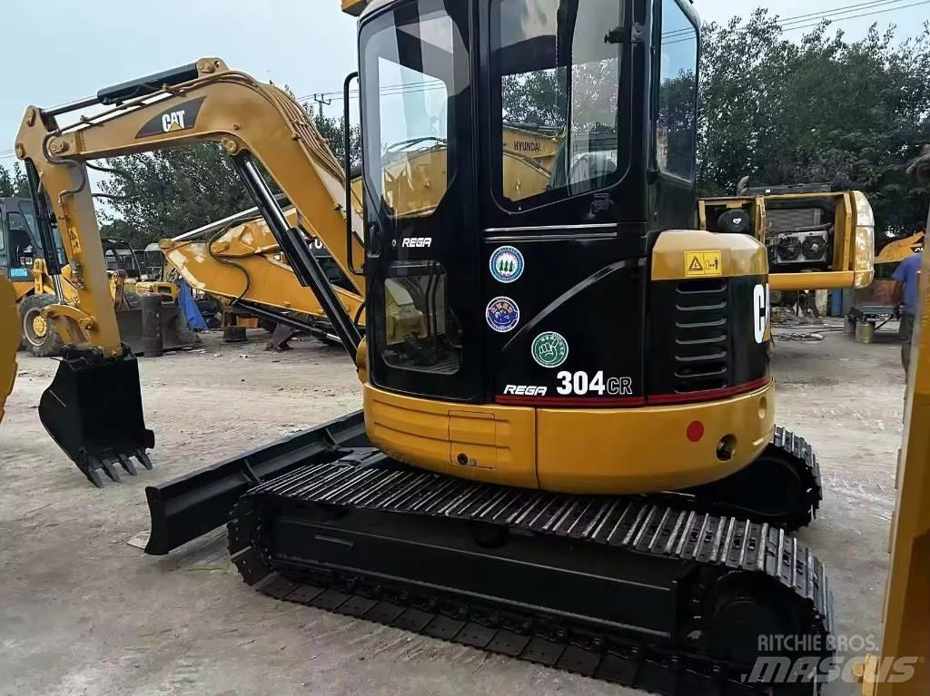 CAT 304 CR ミニ油圧ショベル 7t以下（ミニユンボ・ミニディガー）