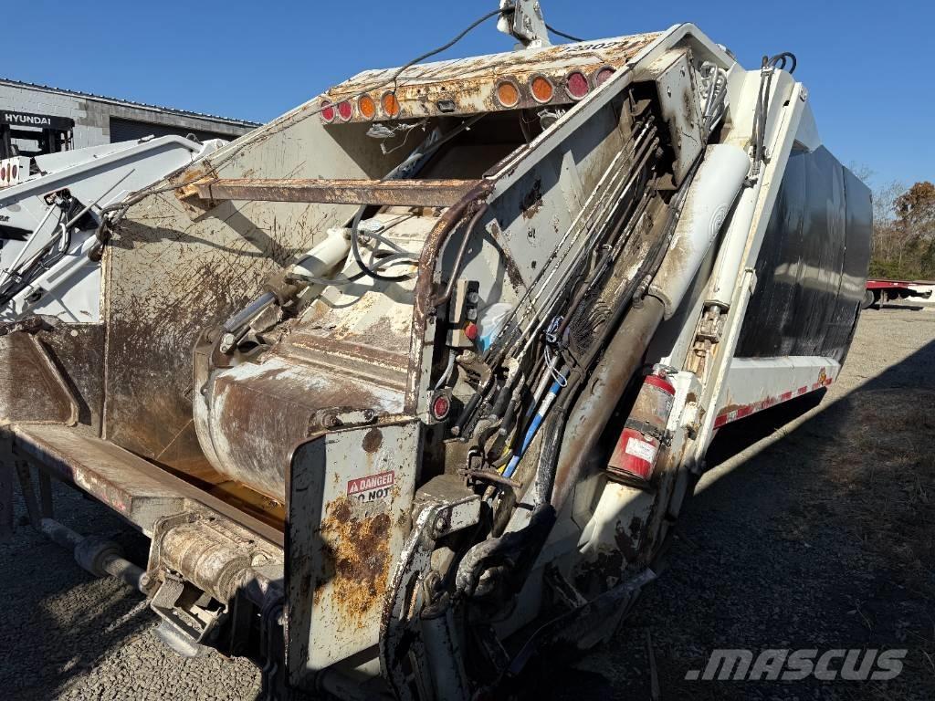  New Way Cobra 塵芥車、パッカー車