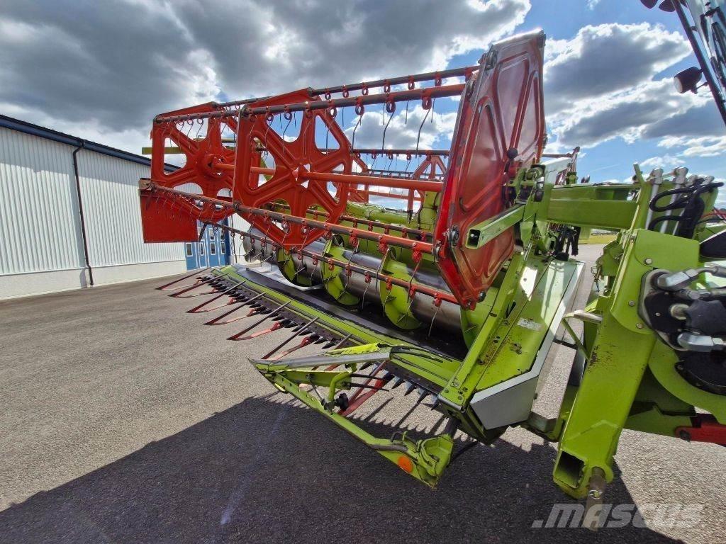 CLAAS Tucano 430 コンバイン