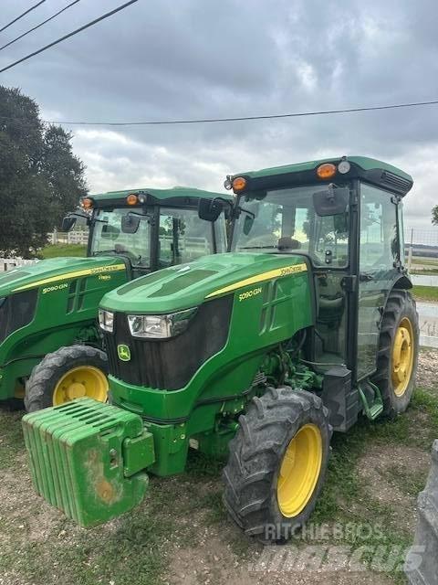 John Deere 5090 GN トラクター
