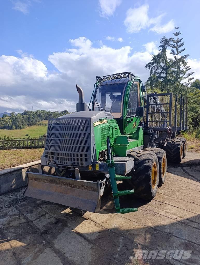 John Deere 1510G フォワーダー