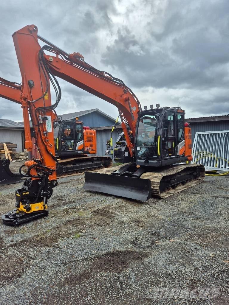 Hitachi ZX 135 US -7 大型油圧ショベル12t以上（パワーショベル・ユンボ）