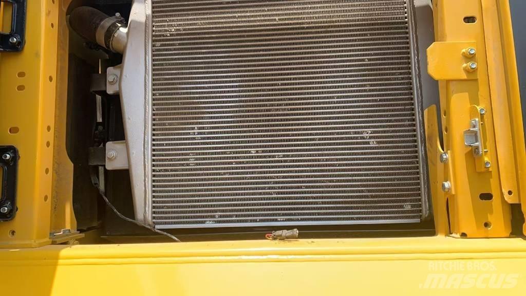 Komatsu PC450 大型油圧ショベル12t以上（パワーショベル・ユンボ）