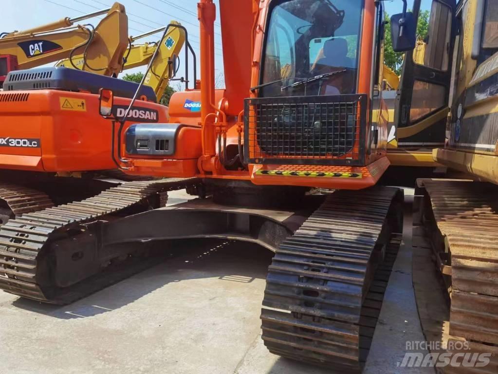 Doosan DX 300LC-9C 大型油圧ショベル12t以上（パワーショベル・ユンボ）