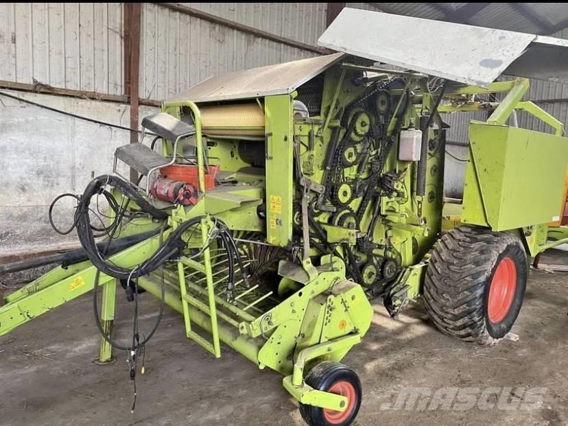 CLAAS uniwrap 255 ラウンドベーラー