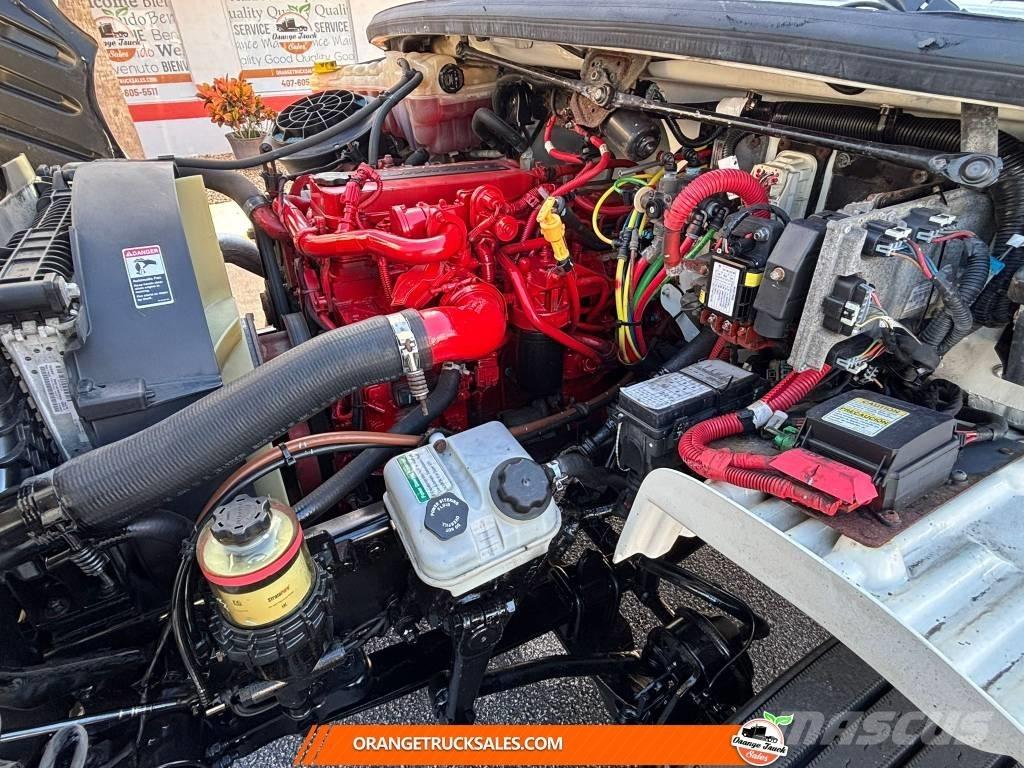 Freightliner M2 ボックスボディー、ウイング、箱車