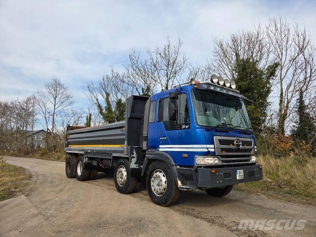 Hino 700 FY ダンプ