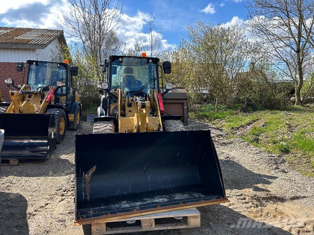 CAT 906 ホイールローダー・タイヤショベル