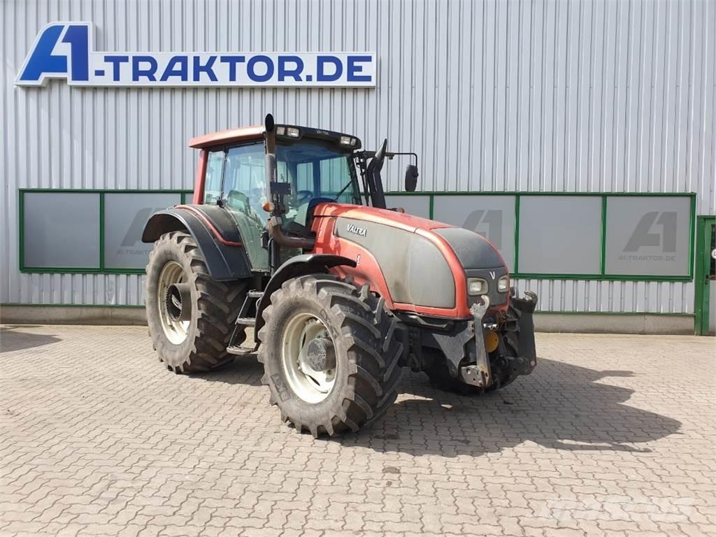 Valtra T151 トラクター