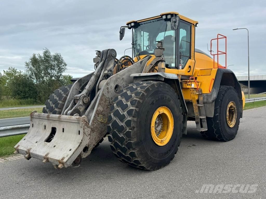 Volvo L220H ホイールローダー・タイヤショベル