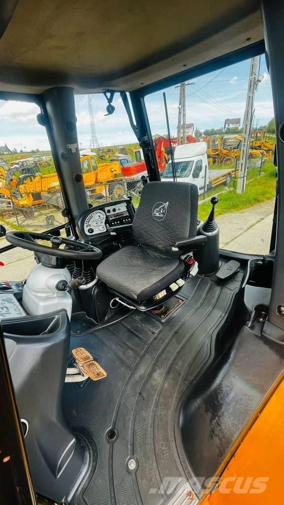 JCB 4 CX バックホーローダー