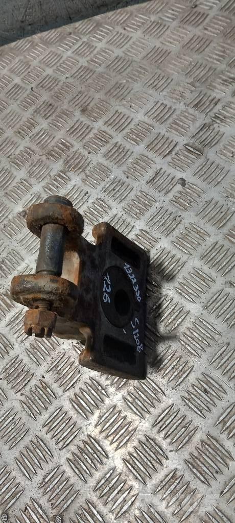 Scania 94 D.    1322330 アクスル