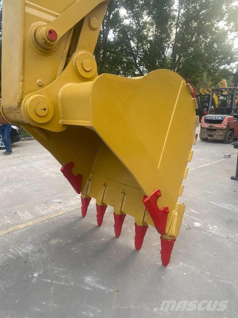 CAT 330 B 大型油圧ショベル12t以上（パワーショベル・ユンボ）
