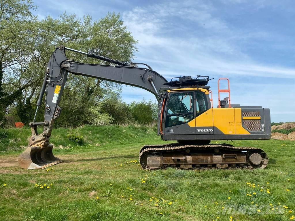 Volvo EC 220 EL 大型油圧ショベル12t以上（パワーショベル・ユンボ）