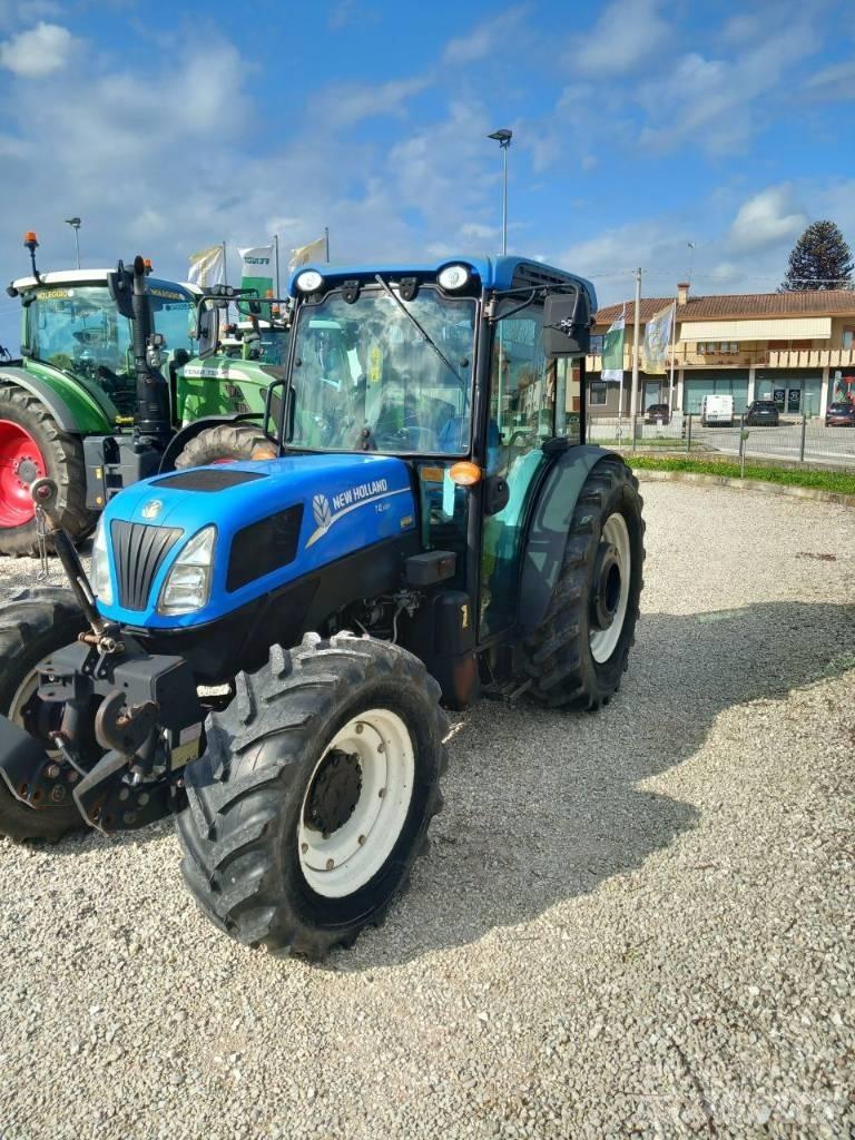 New Holland T 4.105 トラクター