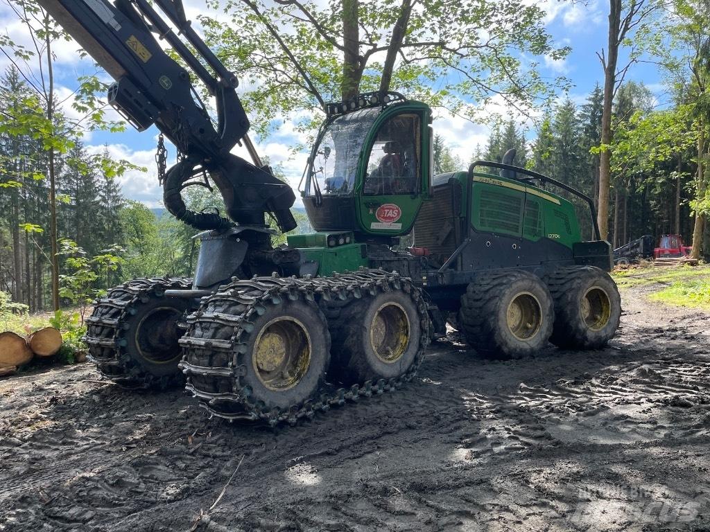 John Deere 1270G 8WD ハーベスター