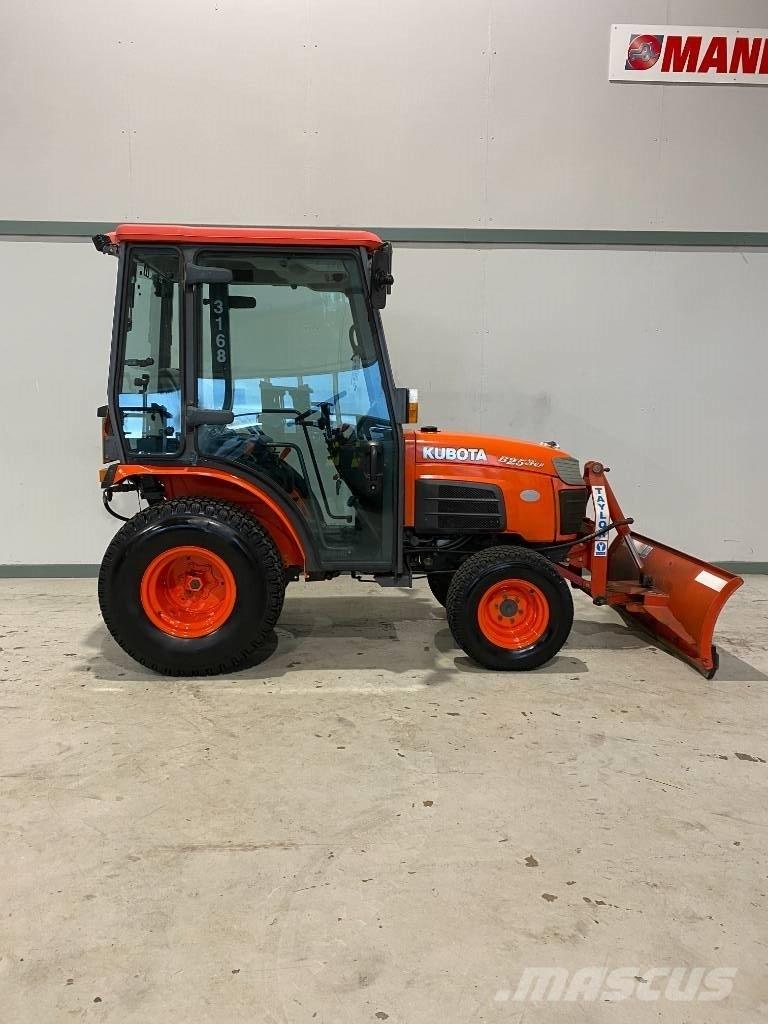 Kubota B2530 コンパクトトラクター
