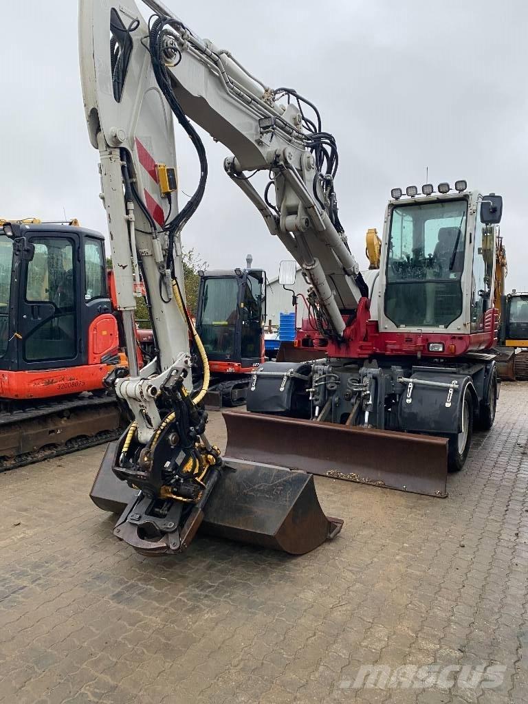 Takeuchi TB 295 W 大型油圧ショベル12t以上（パワーショベル・ユンボ）