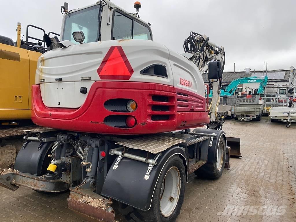 Takeuchi TB 295 W 大型油圧ショベル12t以上（パワーショベル・ユンボ）
