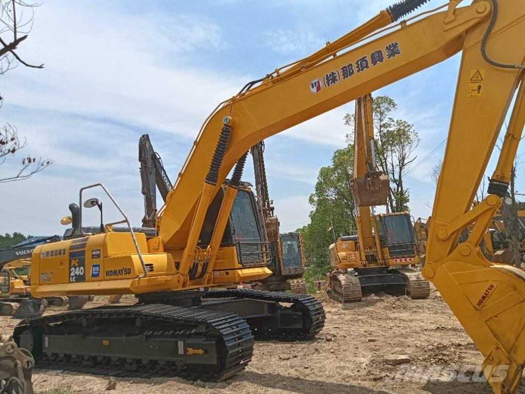 Komatsu PC 240 大型油圧ショベル12t以上（パワーショベル・ユンボ）