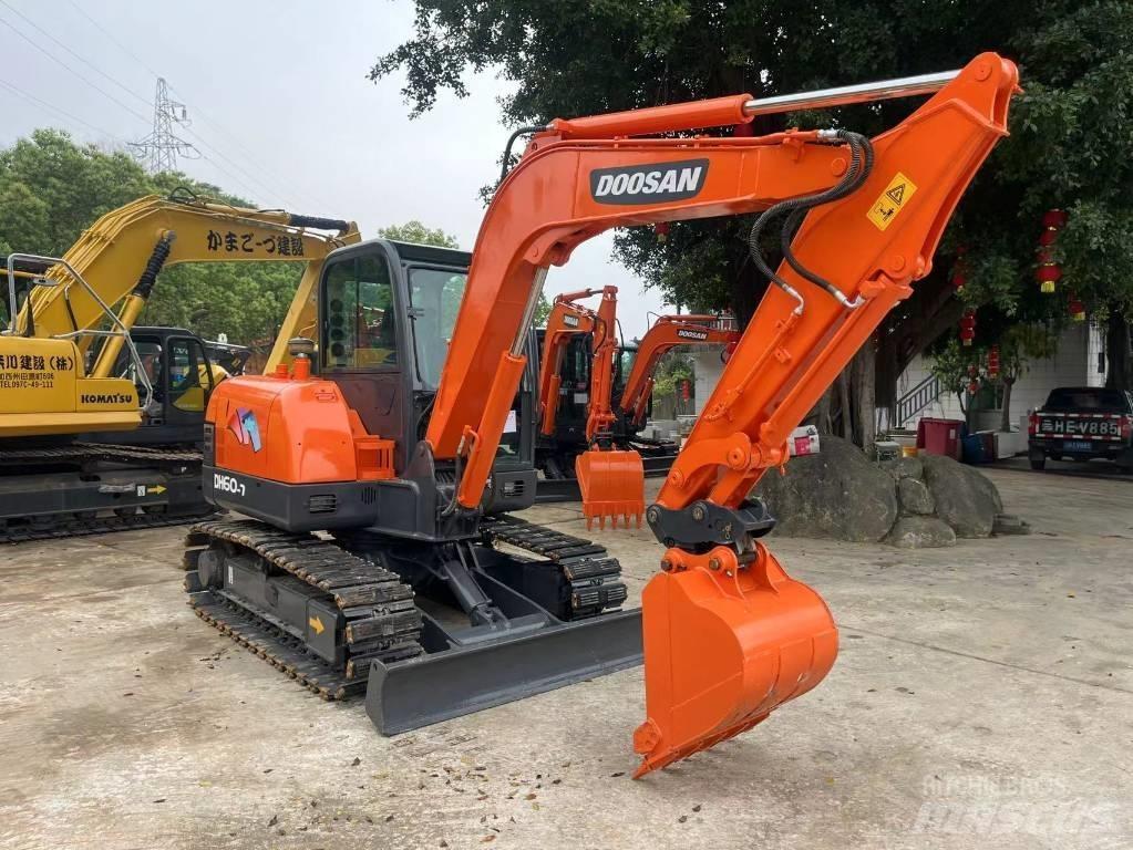 Doosan DH 60-7 ミニ油圧ショベル 7t以下（ミニユンボ・ミニディガー）