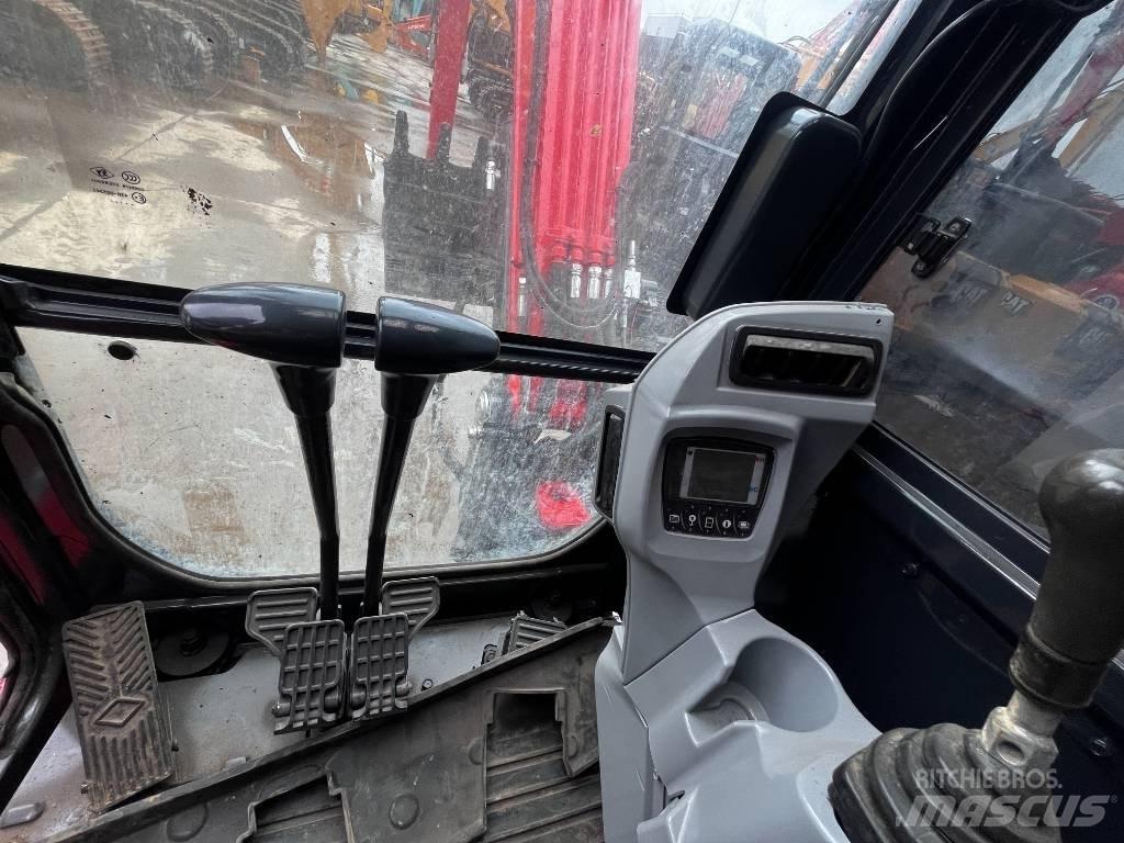 Kubota KX 057-4 ミニ油圧ショベル 7t以下（ミニユンボ・ミニディガー）
