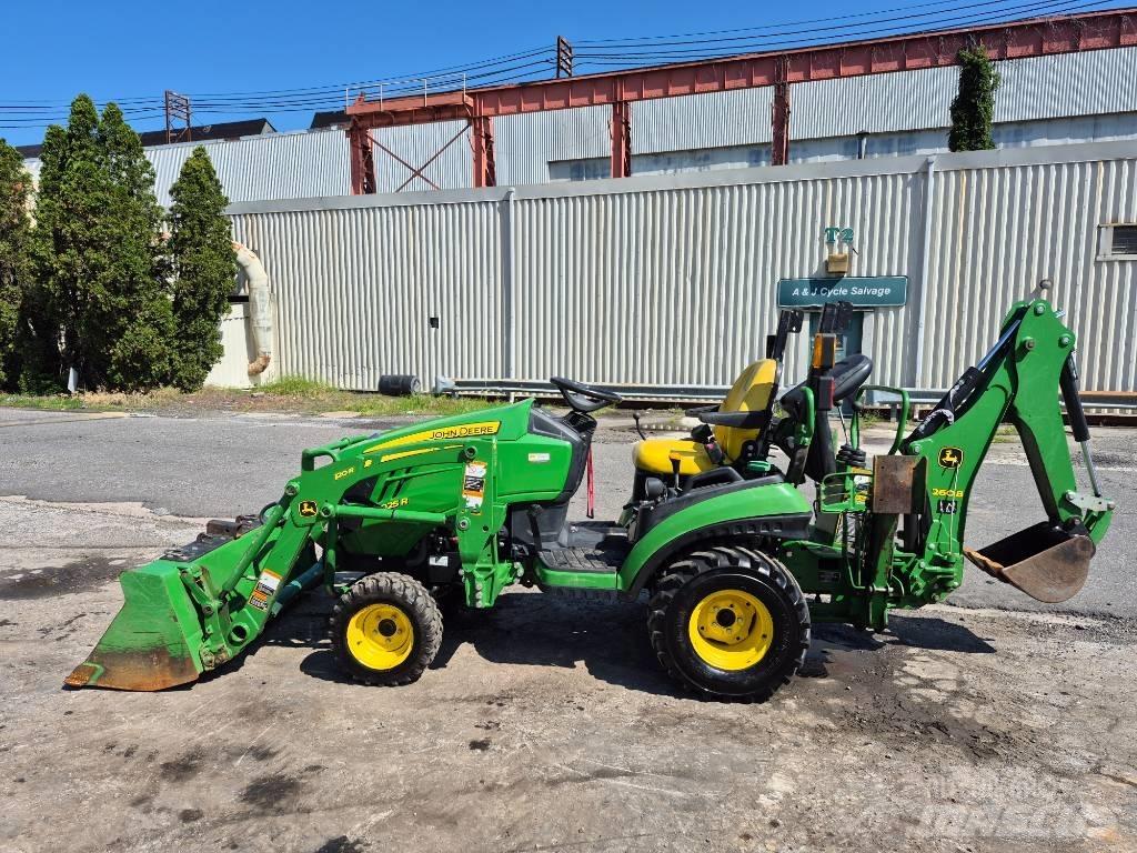 John Deere 1025 R トラクター