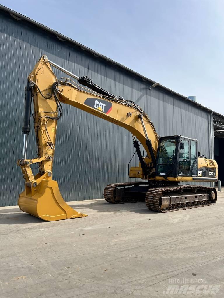 CAT 329D LN 大型油圧ショベル12t以上（パワーショベル・ユンボ）