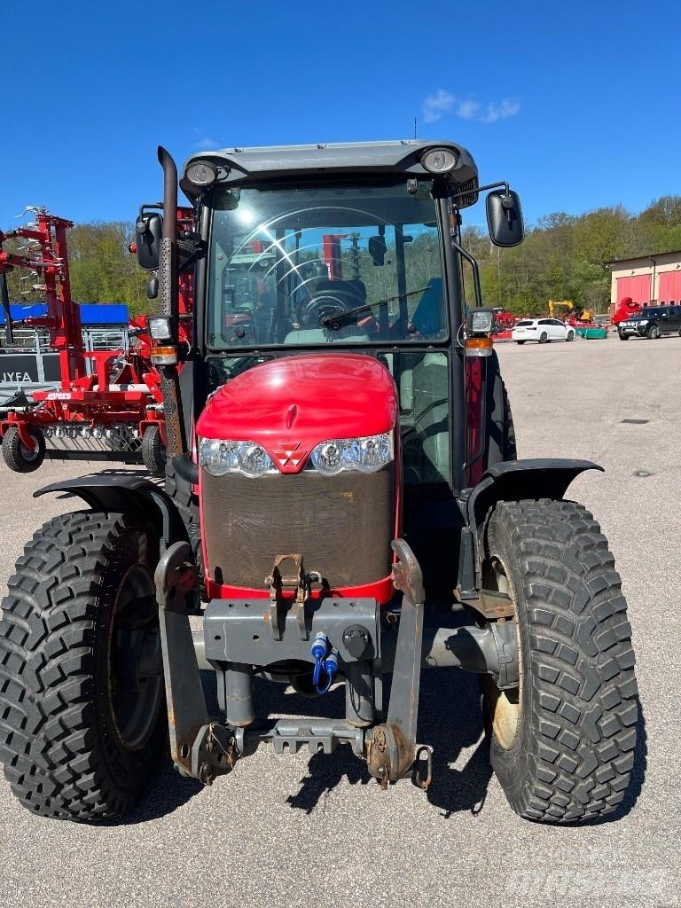 Massey Ferguson 3650 トラクター