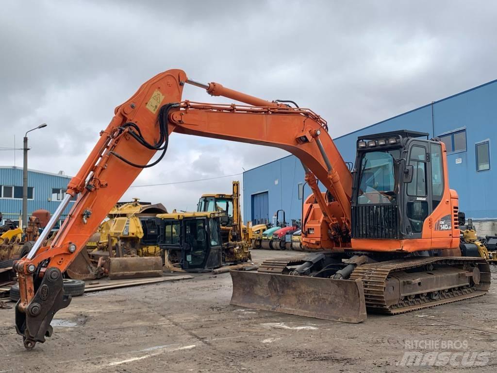Doosan DX 140 LCR 大型油圧ショベル12t以上（パワーショベル・ユンボ）