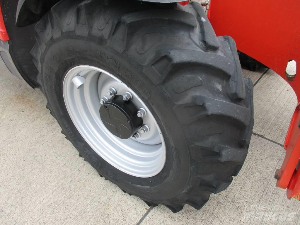 Manitou MT 1440 (014) テレスコーピックハンドラー