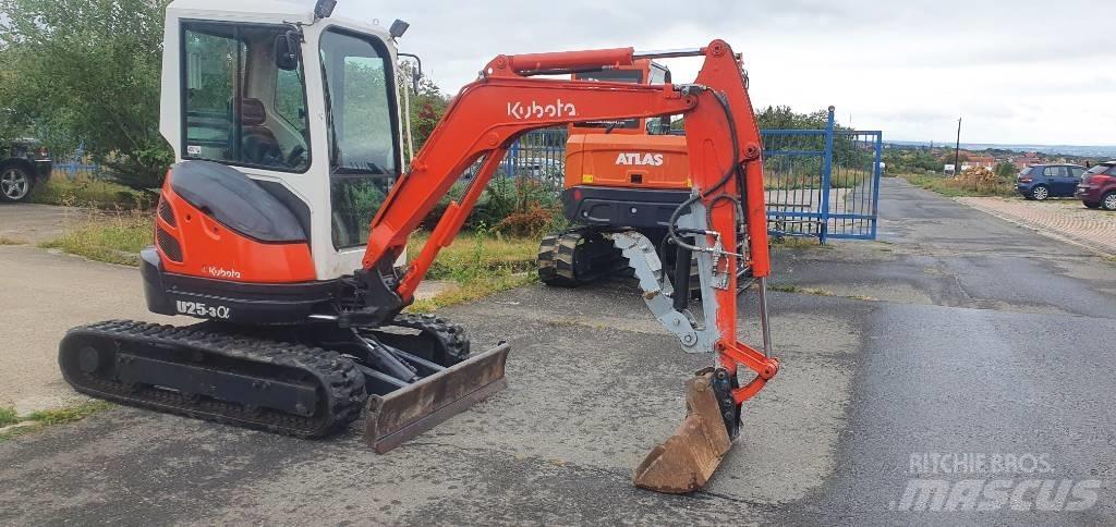 Kubota U 25-3 ミニ油圧ショベル 7t以下（ミニユンボ・ミニディガー）