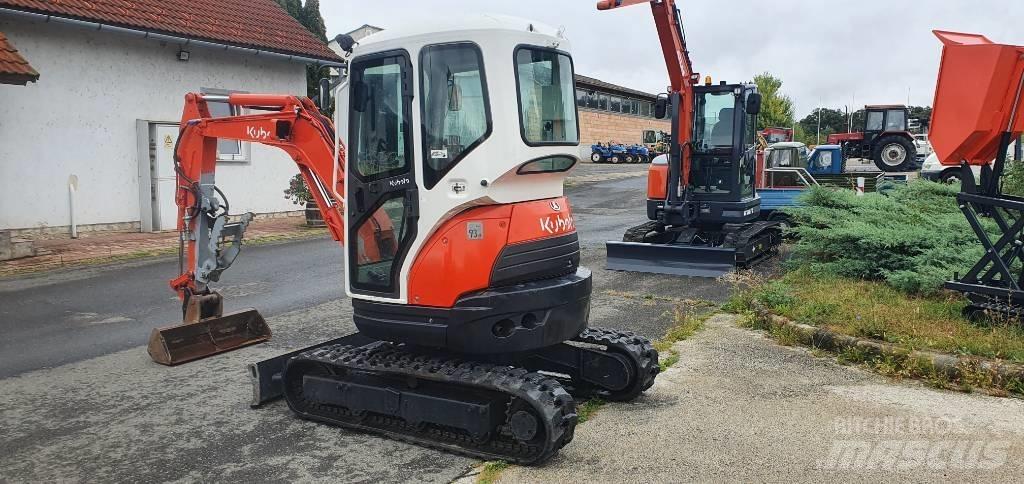 Kubota U 25-3 ミニ油圧ショベル 7t以下（ミニユンボ・ミニディガー）