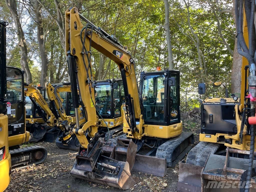 CAT 305.5 E 大型油圧ショベル12t以上（パワーショベル・ユンボ）