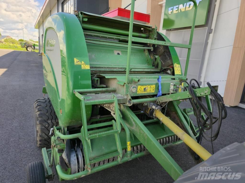 McHale F 5500 ラウンドベーラー